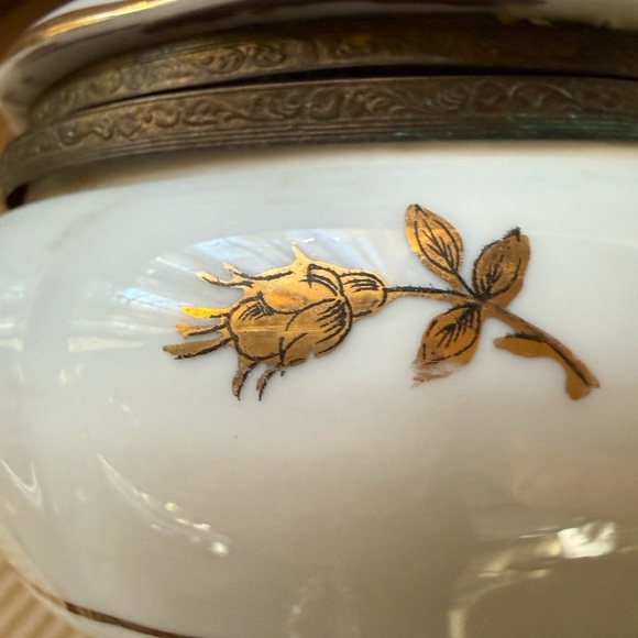 Vintage Arnartcreation Herend Porcelain Floral Gold hinged Decorative box - Picture 8 of 15